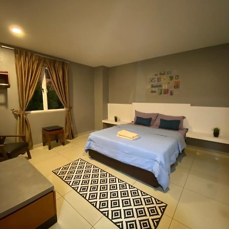 Straits Inc Apartment 5 , Bandar Melaka Экстерьер фото